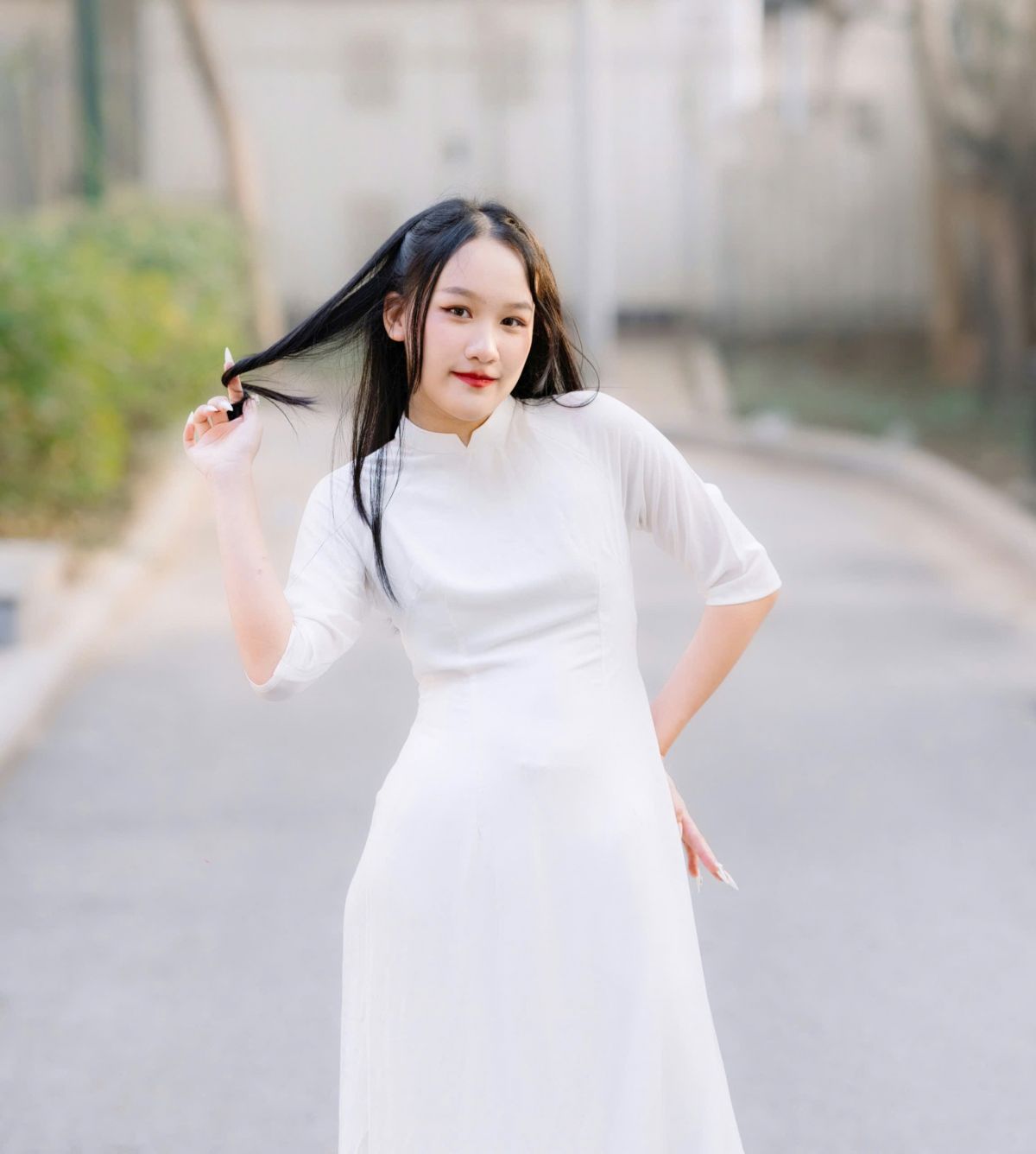 LAN TOẢ NGỌN LỬA HIẾU HỌC &ndash; TỪ NGUYỄN THẢO LINH (10A7, THPT Y&Ecirc;N HO&Agrave;)