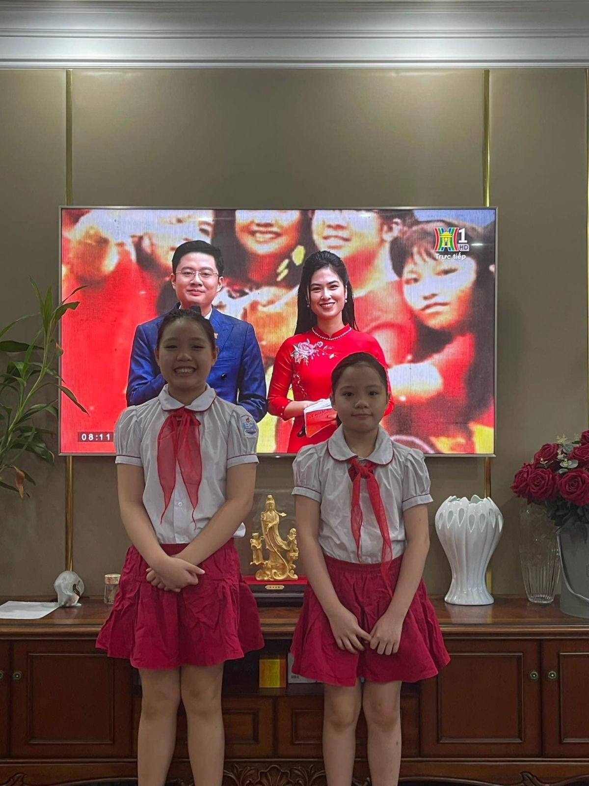 TIN VUI ĐẦU MÙA THI