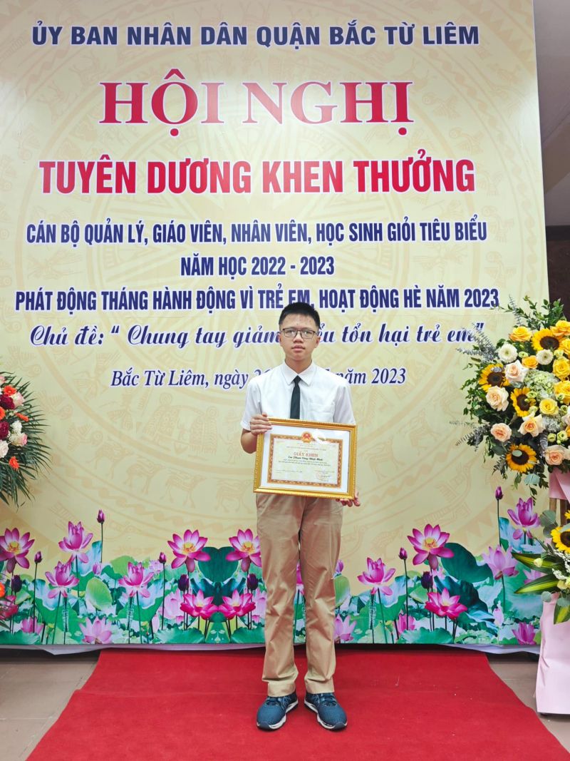 Phạm C&ocirc;ng Nhật Minh - học sinh lớp 9C1 trường THCS-THPT Newton