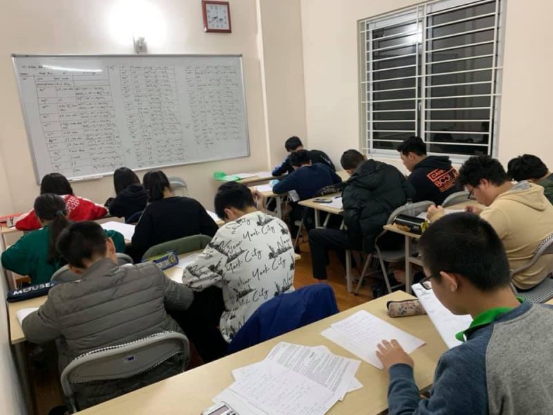 THI THỬ V&Agrave;O LỚP 10 THPT v&agrave; LỚP 10 THPT CHUY&Ecirc;N LẦN 1 NĂM HỌC 2020-2021)